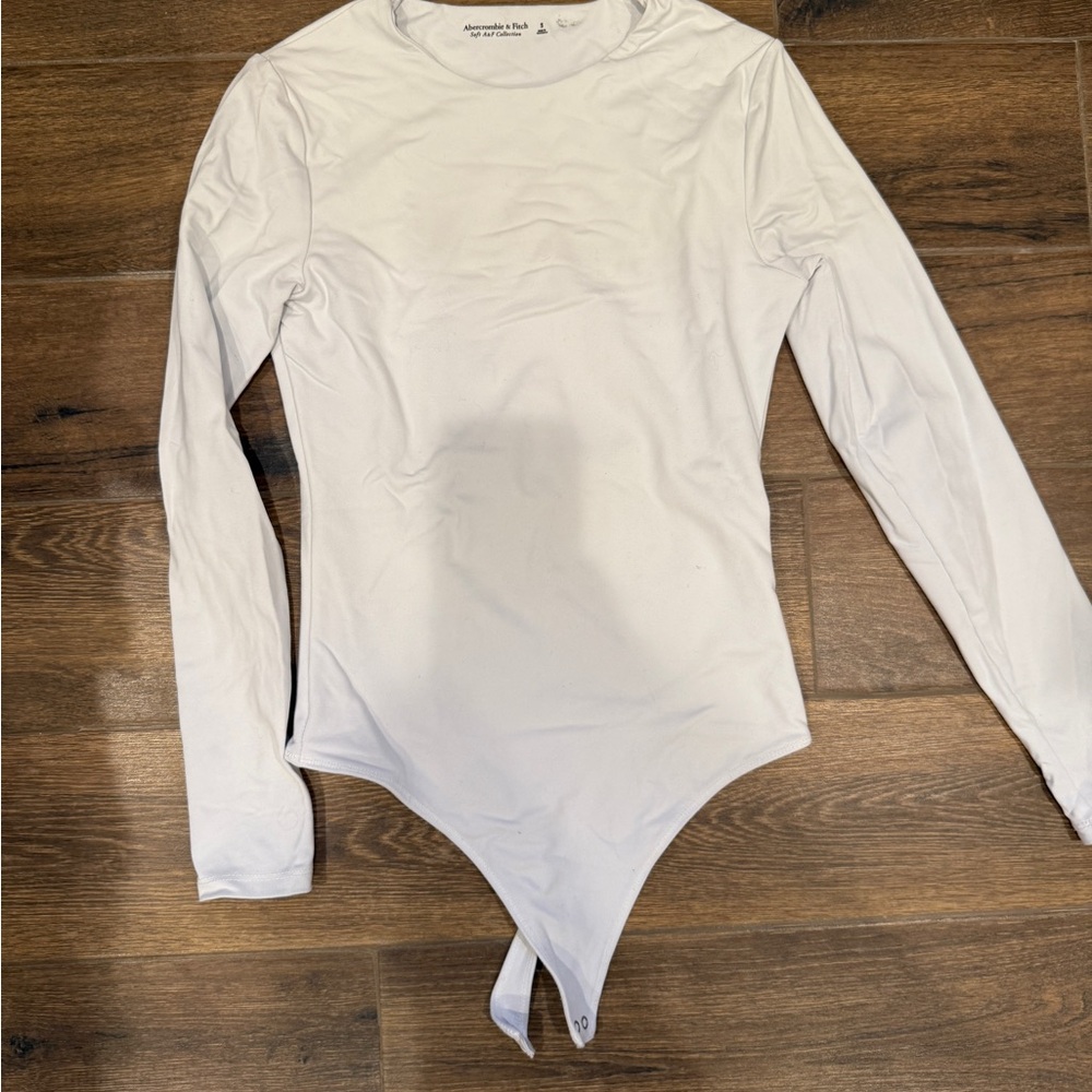 Aritzia White Long Sleeve Bodysuit